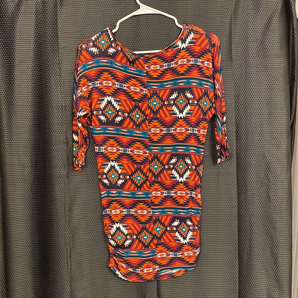 Gorgeous Rue21 Aztec Style Blouse - Picture 4 of 7